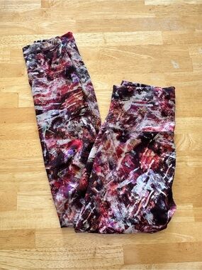 Lululemon leggings size 6